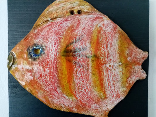ceramic fish sculpture, Italian artistic ceramics, Céramique artistique italienne, poisson-globe en céramique artisanale rouge et jaune, red and yellow handcrafted ceramic puffer fish
