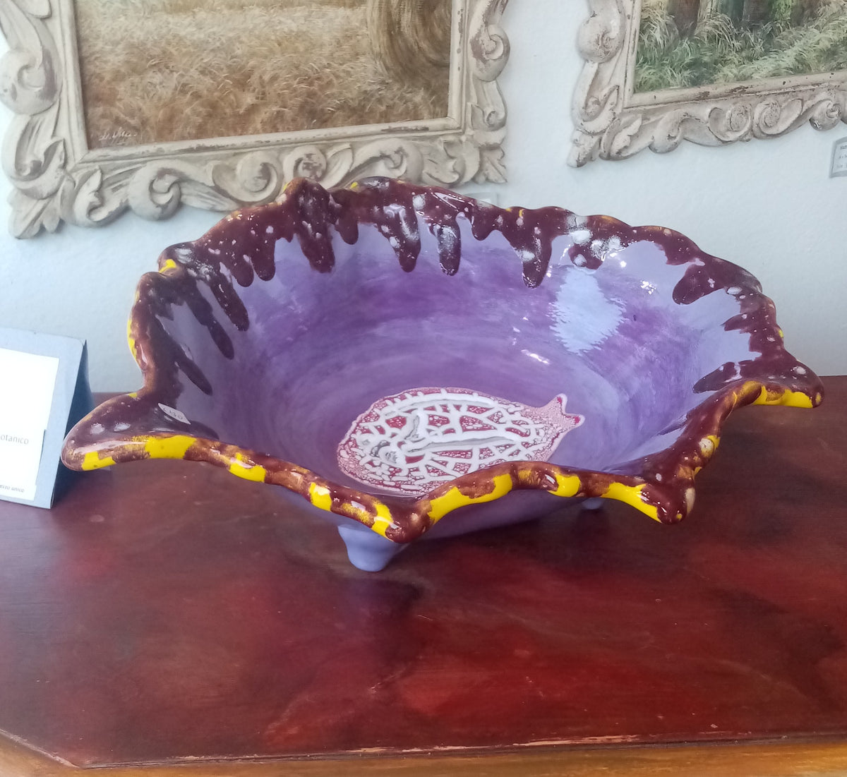 Coppa ceramica foglia lilla malva fatta a mano - vista frontale artigianale italiana